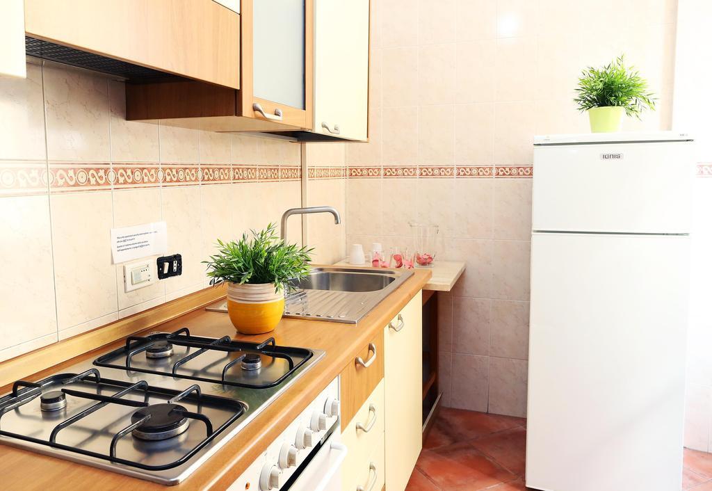 Tridomus Apartment - Mecenate 77 Roma Oda fotoğraf